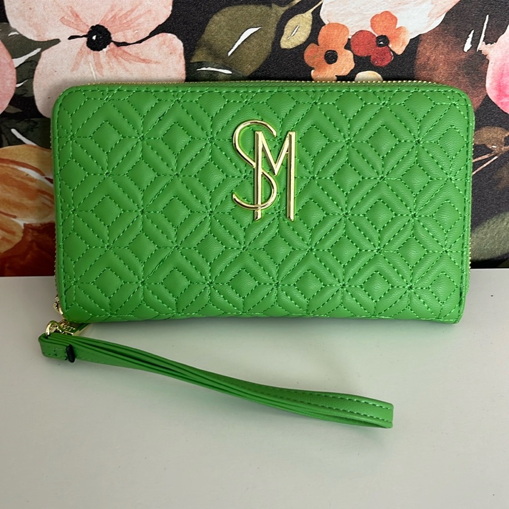 Steve Madden wristlet wallet